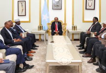 Madaxweyne Xasan Sheekh oo mar kale qaabbilay masโuuliyiin hore