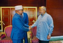 Madaxweynaha Jabuuti oo qaabilay wasiirka gaashaandhigga dalka