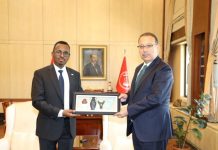 Soomaaliya iyo Turkiga oo kala saxiixday heshiis ku aaddan hantidhowrka