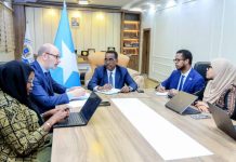 Wasiirka arrimaha guddaha XFS oo xafiiskiisa ku qaabilay Isu Duwaha QM ee Arrimaha Gargaarka