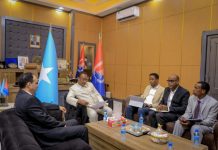 Guddoomiye Muungaab oo la kulmay Danjiraha Ururka Jaamacadda Carabta u fadhiya Soomaaliya