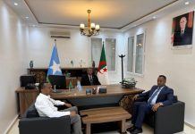 Wasiiru-Dowlaha Wasaaradda Howlaha Guud ee XFS oo la kulmay madaxda Safaaradda Soomaaliya ee Aljeria