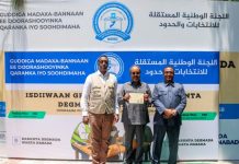 Madaxweyne Xasan Sheekh oo is Diiwaangeliyay