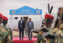 Madaxweyne Xasan Sheekh oo lagu soo dhaweeyey Dhuusamareeb