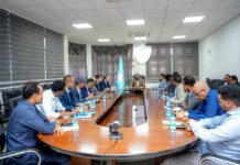 Agaasimaha hayโadda socdaalka oo qaabilay wafdi ka socda Azerbaijan