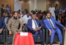 Wasiirka Deegaanka iyo Isbeddelka Cimilada oo Furay Shirweynaha Isbeddelka Cimilada iyo Dhallinyarada