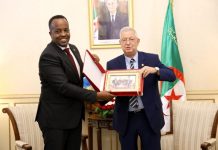 Danjiraha Soomaaliya ee Aljeeriya oo la kulmay guddoomiyaha aqalka sare ee dalkaas