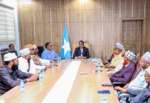 Wasiir Xoosh oo odayaasha dhaqanka kala hadlay falalka anshax xumo ee kusoo badanaya baraha bulshada