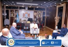 Wasiirka Isgaarsiinta oo kulan la qaatay wafdi ka socday Hay’adda QM ee Mashaariicda