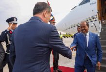 Madaxweynaha JFS iyo wafdi uu hoggaaminayo oo gaaray Qaahira