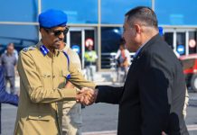 Taliyaha Boliiska Soomaaliyeed oo Muqdisho kusoo dhaweeyay Madaxa Sanduuqa shuhaddada ee dalka Ciraaq