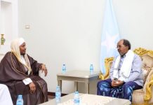 Madaxweyne Xasan Sheekh oo Madaxtooyada qaranka ku qaabilay Sheekh Cabdirashiid Sh Cali Suufi