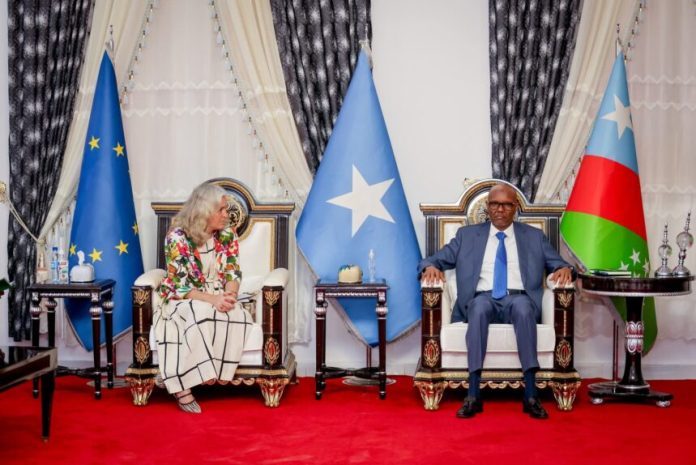 FB_IMG_1763377870992-860x574