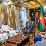 Wasiirka gaashaandhiga XFS oo xafiiskiisa ku qaabilay Safiirka Sucuudiga