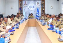 Taliyaha Ciidanka Boliiska Soomaaliyeed oo guddoomiyay kulan looga hadlayay amniga