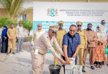 Duqa Magaalada Muqdisho oo Dhagax-dhigay Mashaariic Muhiim u ah Dadweynaha ku nool Caasimadda