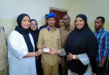 Wasiirka Qoyska oo kaarka codeynta Doorashada ka qaadatay Degmada Shingaani ee Gobolka Banaadir