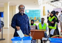 Madaxweyne Xasan Sheekh oo ka codeeyey degmada Warta-nabada