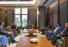 Madaxweyne Xasan Sheekh oo madaxtooyada qaranka ku qaabilay wafdi ka socday Boqortooyada Ingiriiska