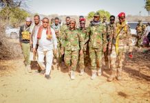 Taliyaha C.X.D oo kormeeray deegaanno lagaa xoreeyay Khawaarijta