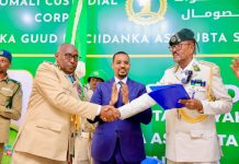 Wasiiru-Dowlaha Caddaaladda oo xilka u kala wareejiyay Taliyihii hore ee Ciidanka Asluubta iyo Taliyaha Cusub