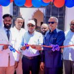 Guddoomiye Ku-Xigeenka Maaliyadda ee Gobolka Banaadir oo ka Qayb-galay Daahfurka Xarunta Shaybaarka Biyaha