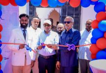 Guddoomiye Ku-Xigeenka Maaliyadda ee Gobolka Banaadir oo ka Qayb-galay Daahfurka Xarunta Shaybaarka Biyaha