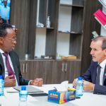 Wasiir Maareeye oo qaabilay madaxa xafiiska FAO ee Soomaaliya