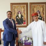 Wasiirka Arrimaha Dibadda XFS oo Muscat kula kulmay hoggaanka sare ee ASYAD