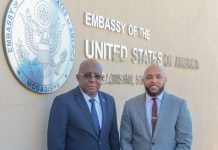 Wasiir Daa’uud Aweys oo la kulmay Danjire Justin Davis