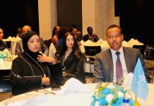 Ardayda Soomaalida ee Kenya oo xaaflad isbarasho ah u sameeyay maamulka Safaaradda