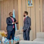 Ergeyga Gaarka ah ee Madaxweynaha JFS oo kulan la qaatay Wasiirka Dhalinyarada iyo Isboortiga