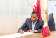 Ra’iisul wasaare Xamse oo saxiixay Buugga tacsida Amiirkii hore ee Qatar
