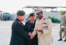 Taliyaha ciidanka Dhulka oo Muqdisho kusoo dhaweeyay dhiggiisa dalka Turkiga