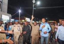 Ra’iisul Wasaare, Mudane Xamse Cabdi Bare oo Caawa la caweeyay Shacabka Magaalada Laascaano
