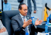 Maareeyaha Guud ee Hay’adda Duulista Rayidka oo Warbixin ka jeediyay Kulan Maalgashiga iyo Horumarinta Dhaqaalaha