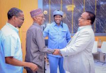 Guddoomiyaha Gobolka Banaadir oo Xafiiskiisa ku qaabilay Abwaan Mustafa Sheekh Cilmi