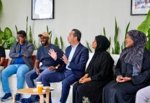 Safiirka cusub ee Dowladda Turkiga oo shaqadiisa ugu horreysay ku billaabay wadahadallo diiradda lagu saarayo Dhallinyarada