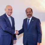 Madaxweyne Xasan Sheekh oo kulan la yeeshay kaaliyaha xoghayaha arrimaha dibadda Maraykanka