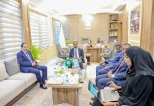 WASIIRKA WARFAAFINTA XFS OO XAFIISKIISA KU QAABILAY SAFIIRKA JAAMACADDA CARABTA EE SOOMAALIYA