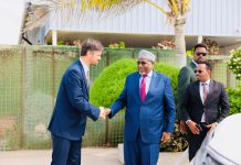 Hoggaamiyaha Koofur Galbeed oo la kulmay Safiirka Ingiriiska u jooga Soomaaliya